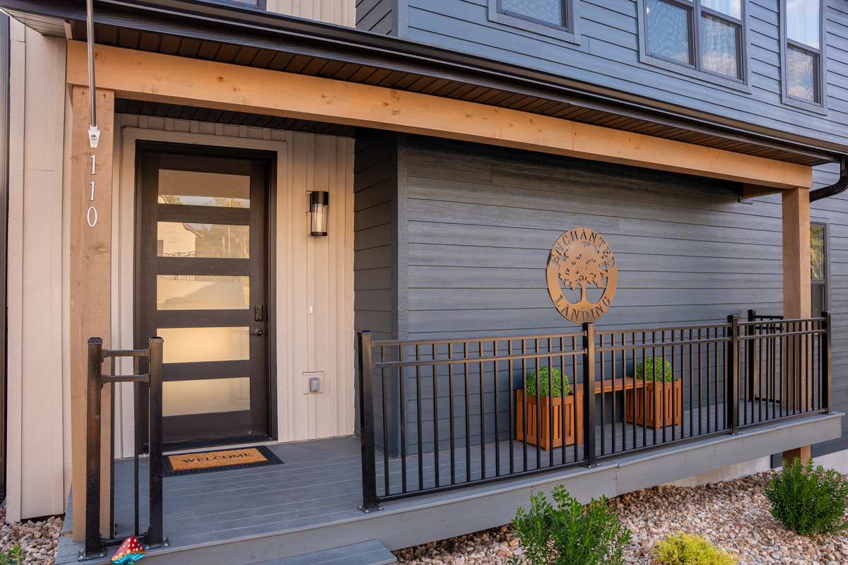 Inviting entry with 2 small steps required