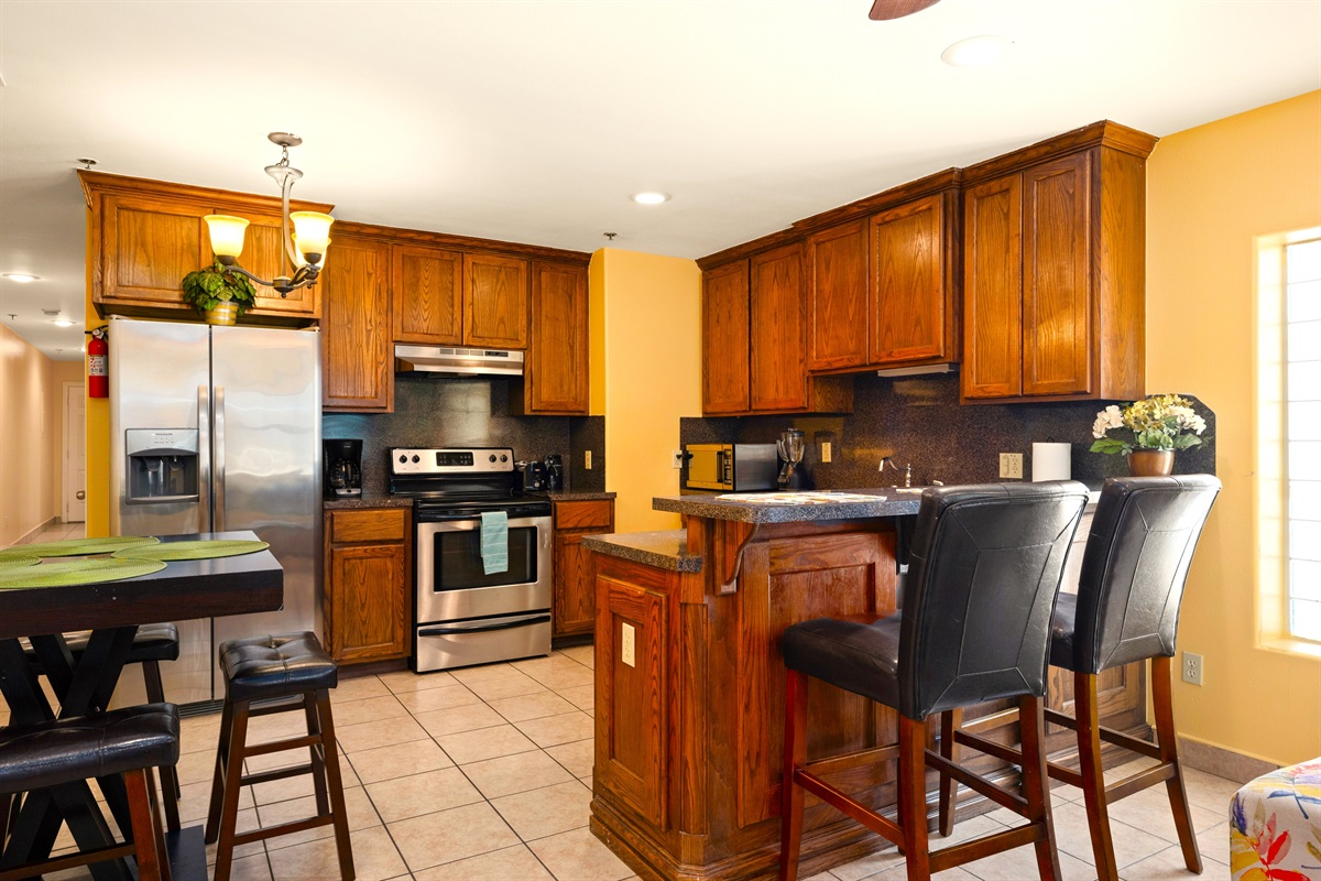 Kitchen/Bar area