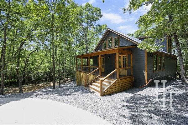 Five steps with handrails to enter the cabin. Stairs are illuminated at night.