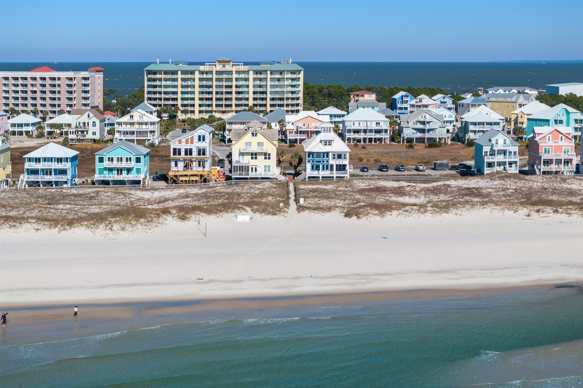 Cute coastal gated neighborhood right on the beach with private neighborhood beach