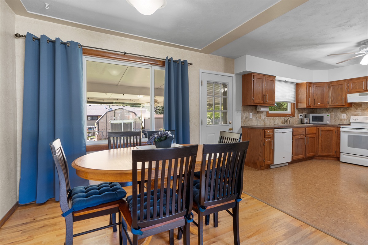 Dinning room & Kitchen