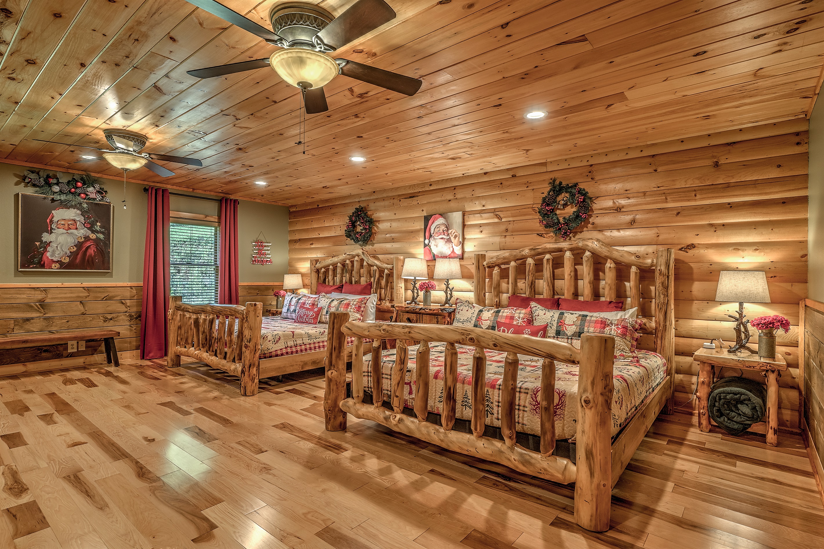 Santa Room, Main Level, TWO Kings