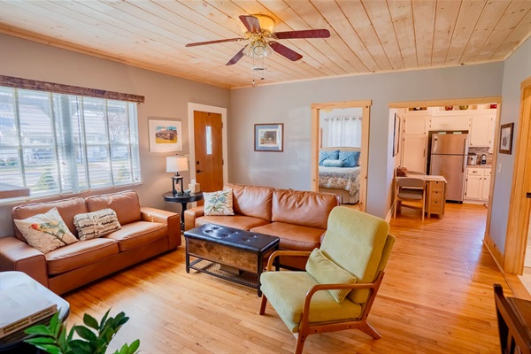 Comfortable family living room with plenty of seating, a smart TV —perfect for movie nights and relaxing together after a fun day in Pigeon Forge.
