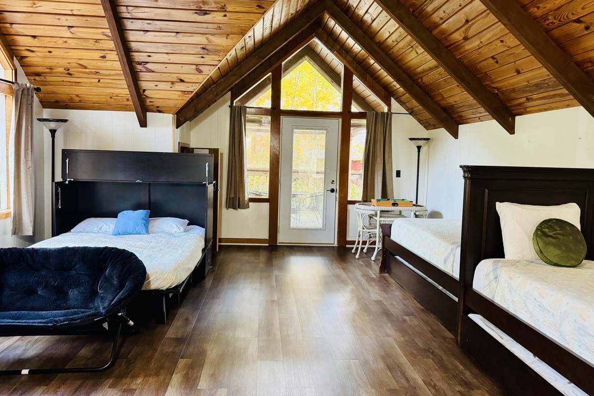 FALL BONUS ROOM FOR 6