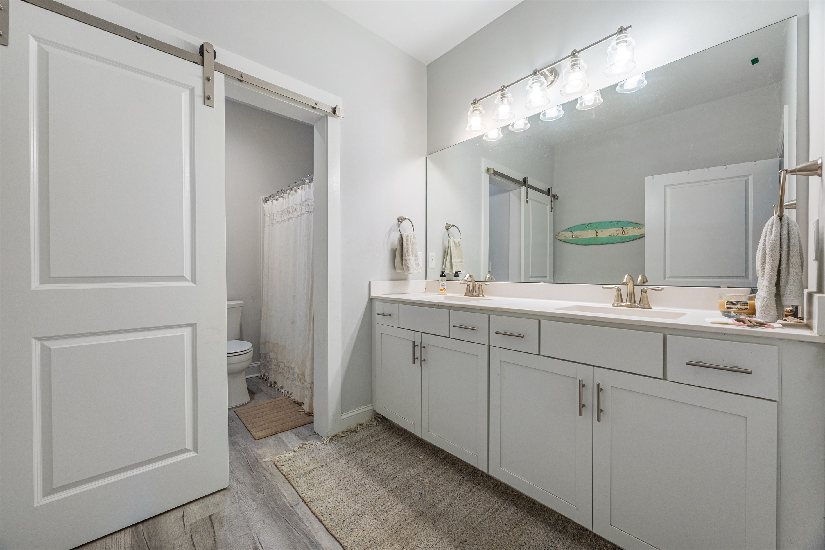 Spacious hall bath for comfort and convenience.