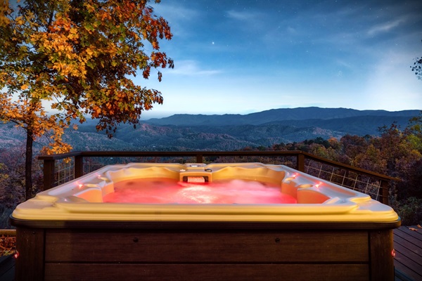 Just you, your loved one, and nature in a hot tub enjoying those quiet evening!