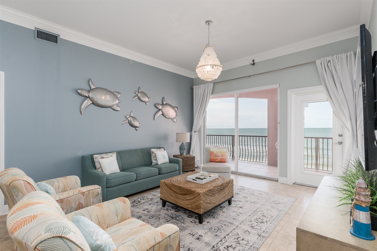 Living Room - balcony overlooks the beach