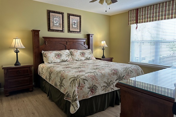 Upstairs King Master Ensuite #2