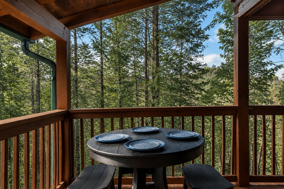 Enjoy dining on the deck