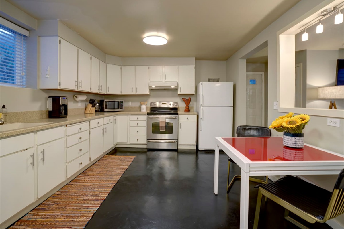 lower level - kitchen