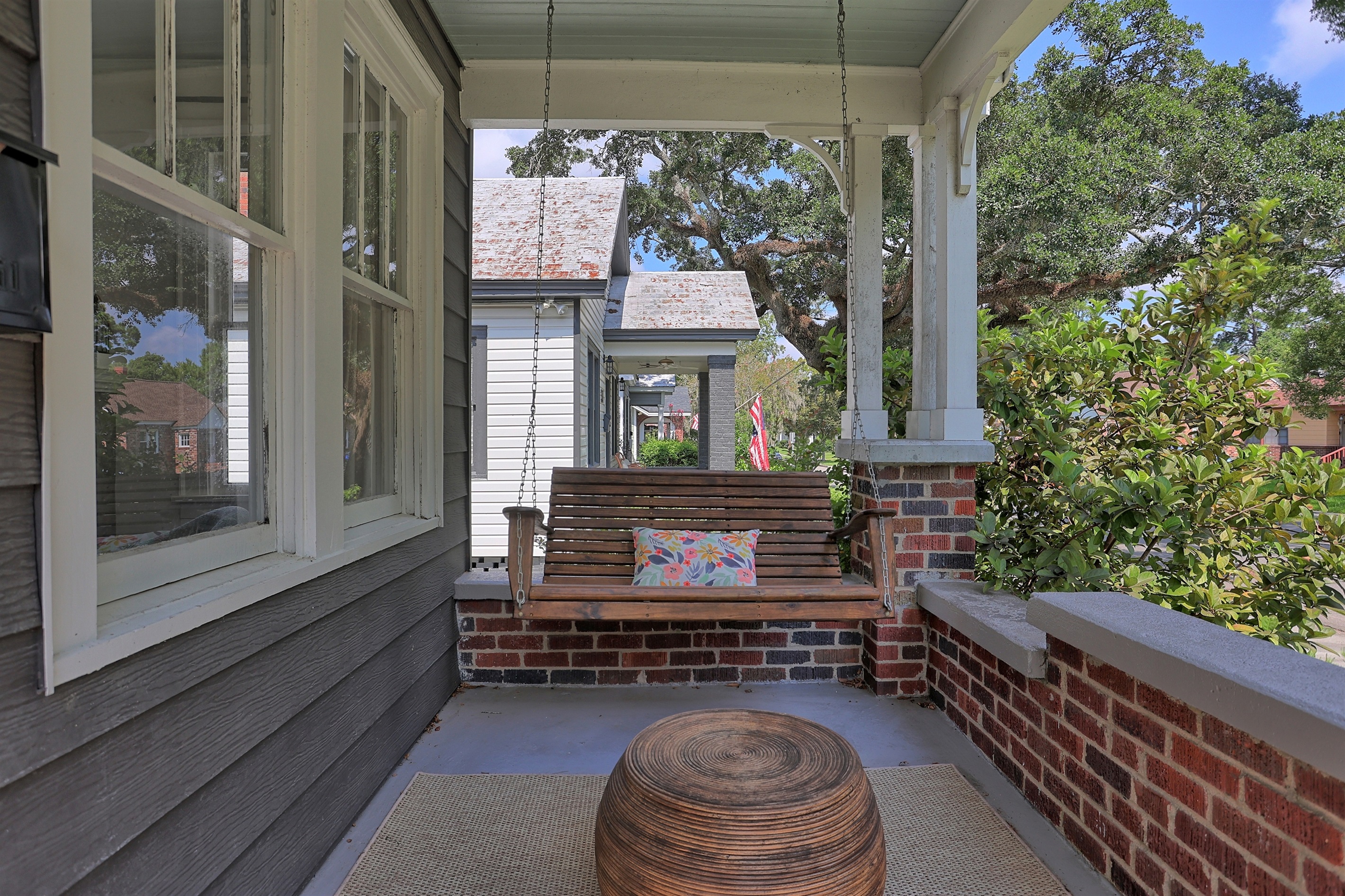 Enjoy morning coffee or evening cocktails in this peaceful, pet-friendly outdoor space.