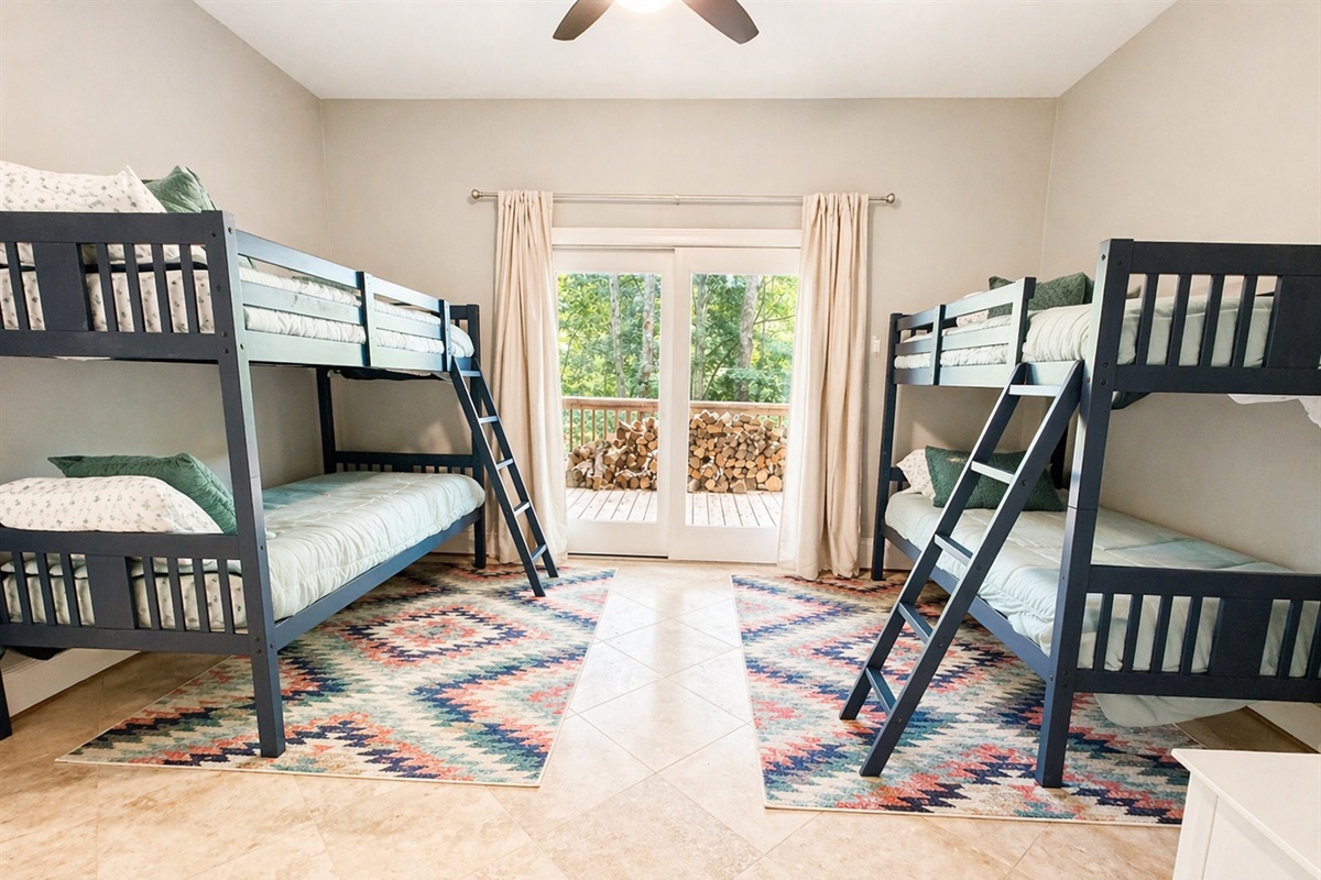 Downstairs Bunkroom perfect for Kids!