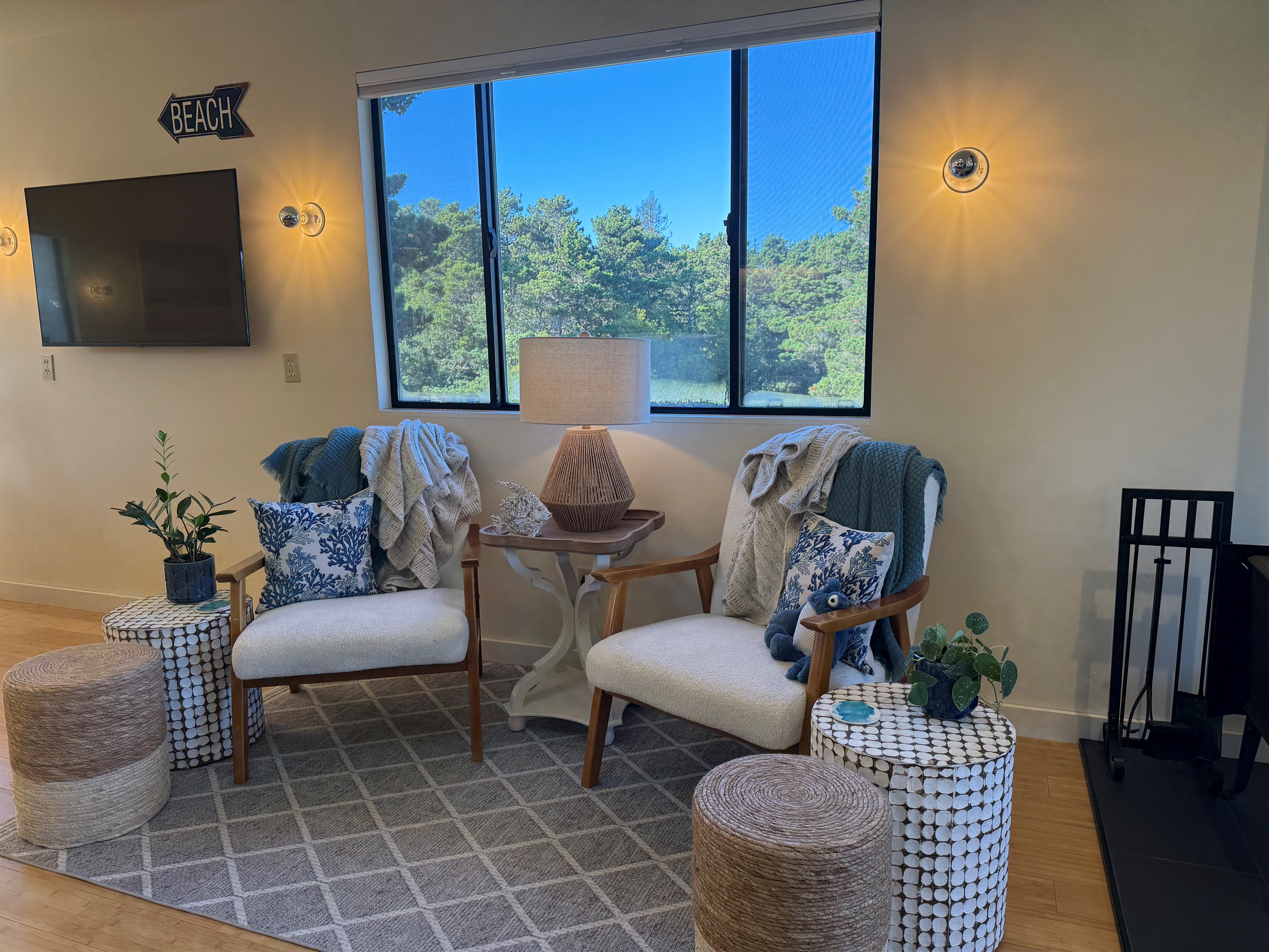 Cozy Conversation Area