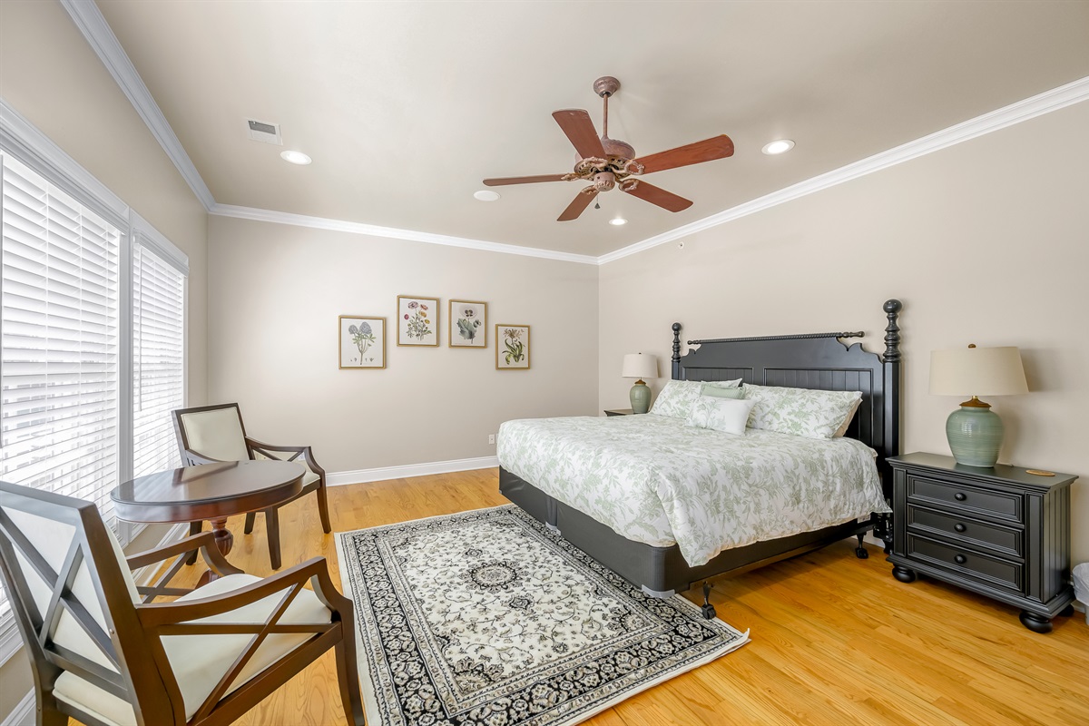 King #3 Master on 2nd level. (Daybed with trundle has been added-same room as previous picture).