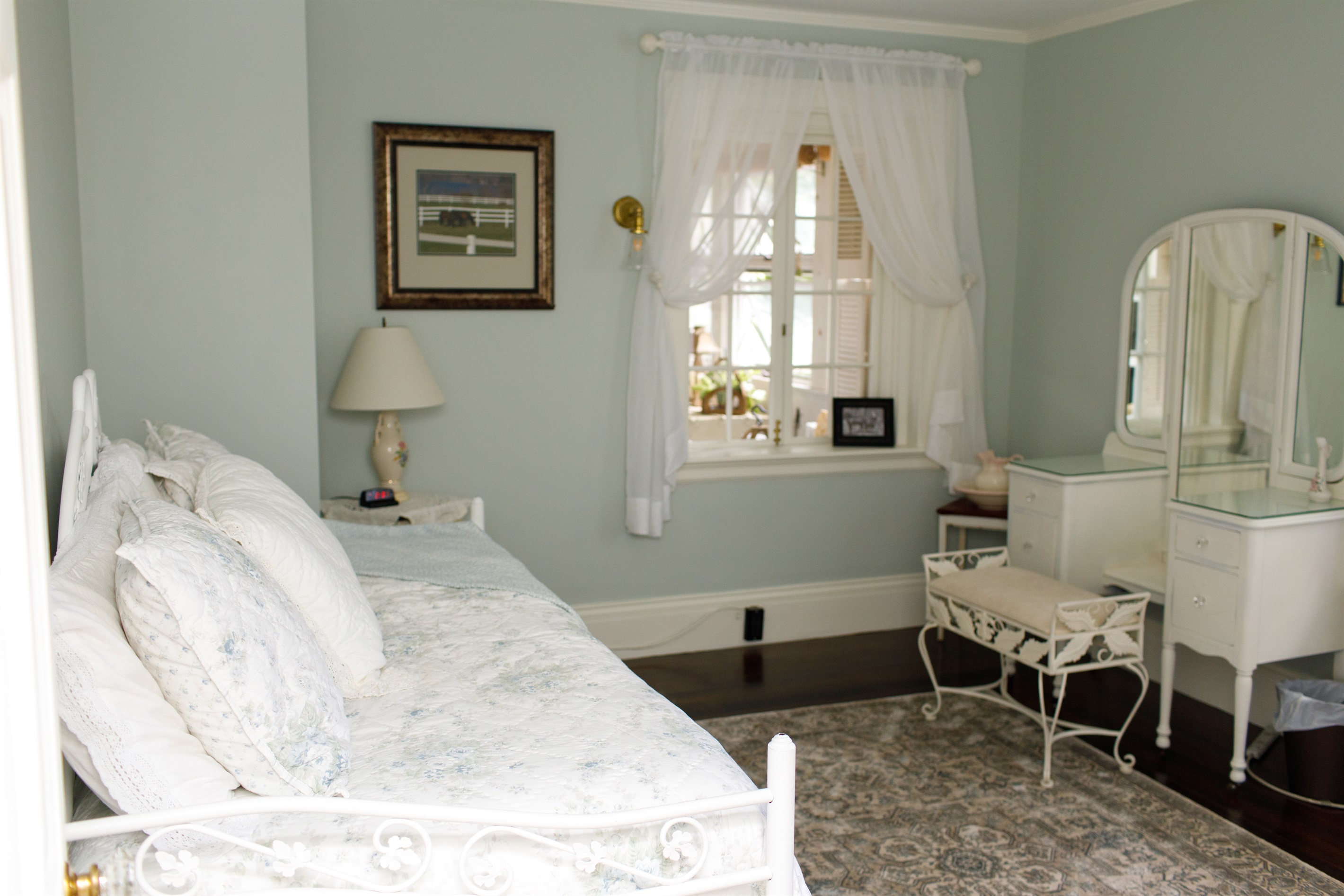 Day Bed Room