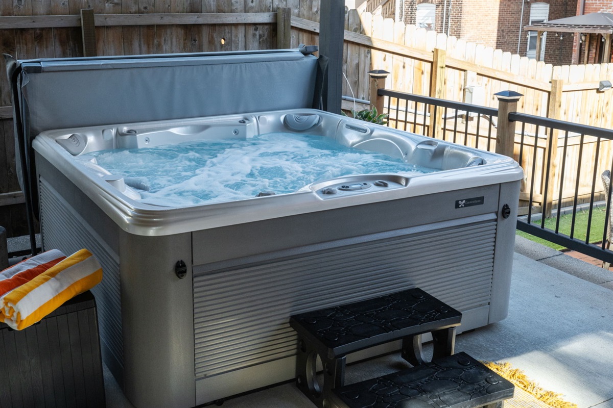 Separate beach towels provided to help you enjoy a relaxing soak in the hot tub.