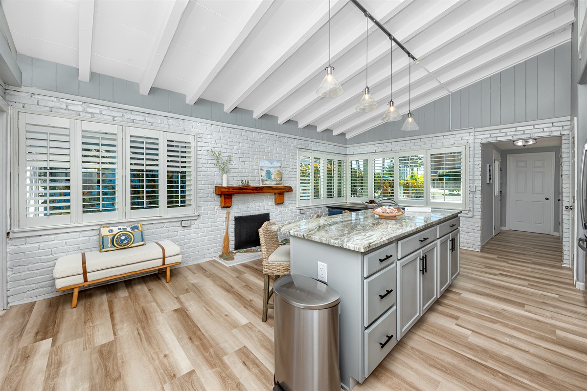 Kitchen & Dining combo