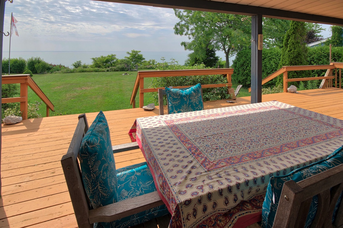 bbff5ac73e864b38ba780e43fbd4f81d Large