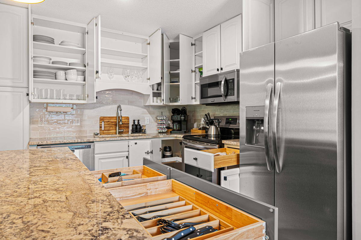  Cook like a chef with modern appliances and ample counter space!