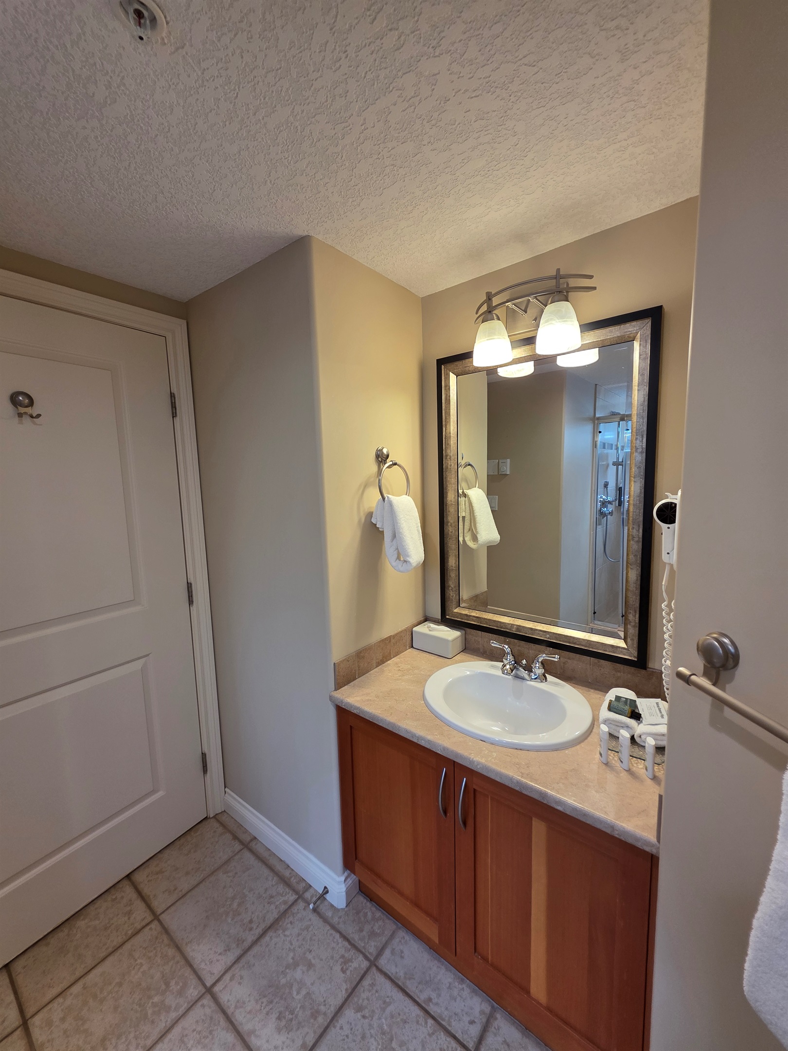 Unit B Roomy Bathroom