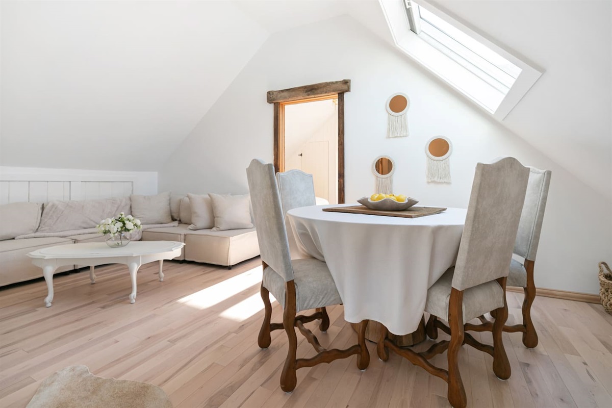 Second home - living / dining area