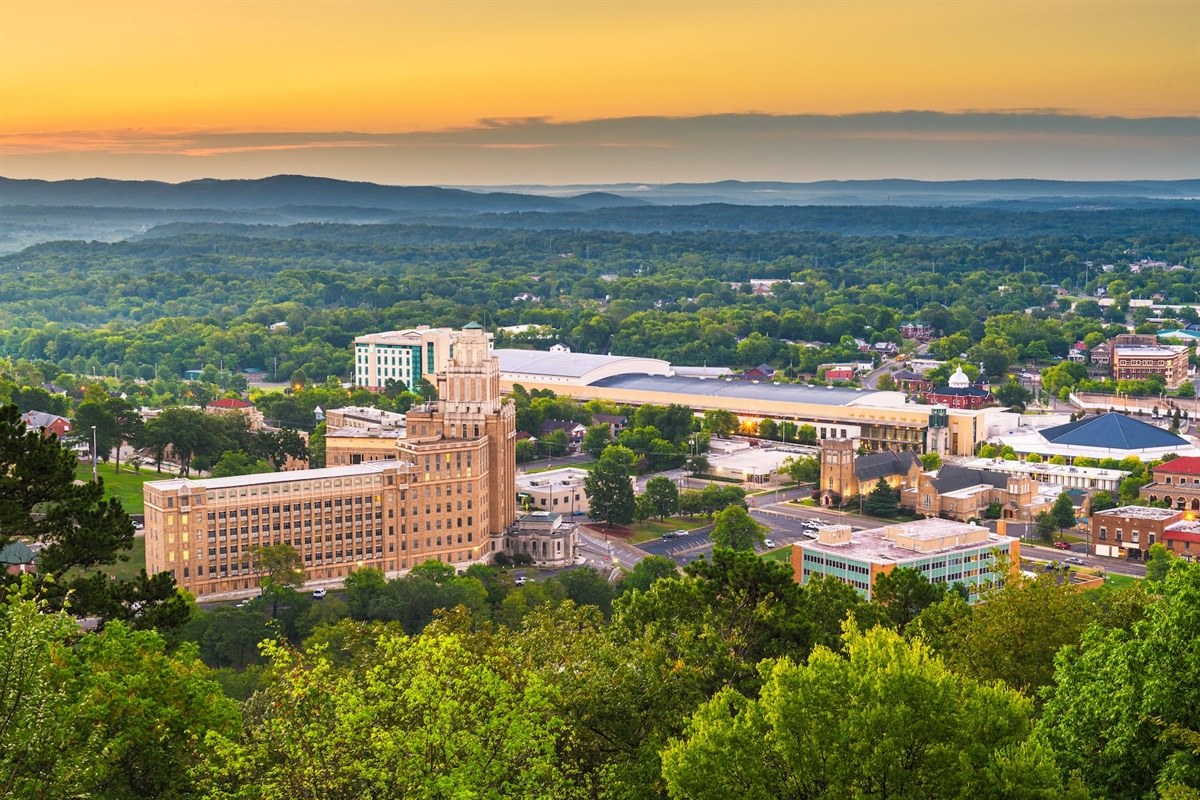 “Exceeded our expectations!  I would recommend to anyone who is looking for a place to stay in Hot Springs, AR. “ - Christi