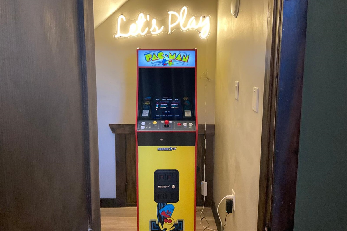 Arcade nook