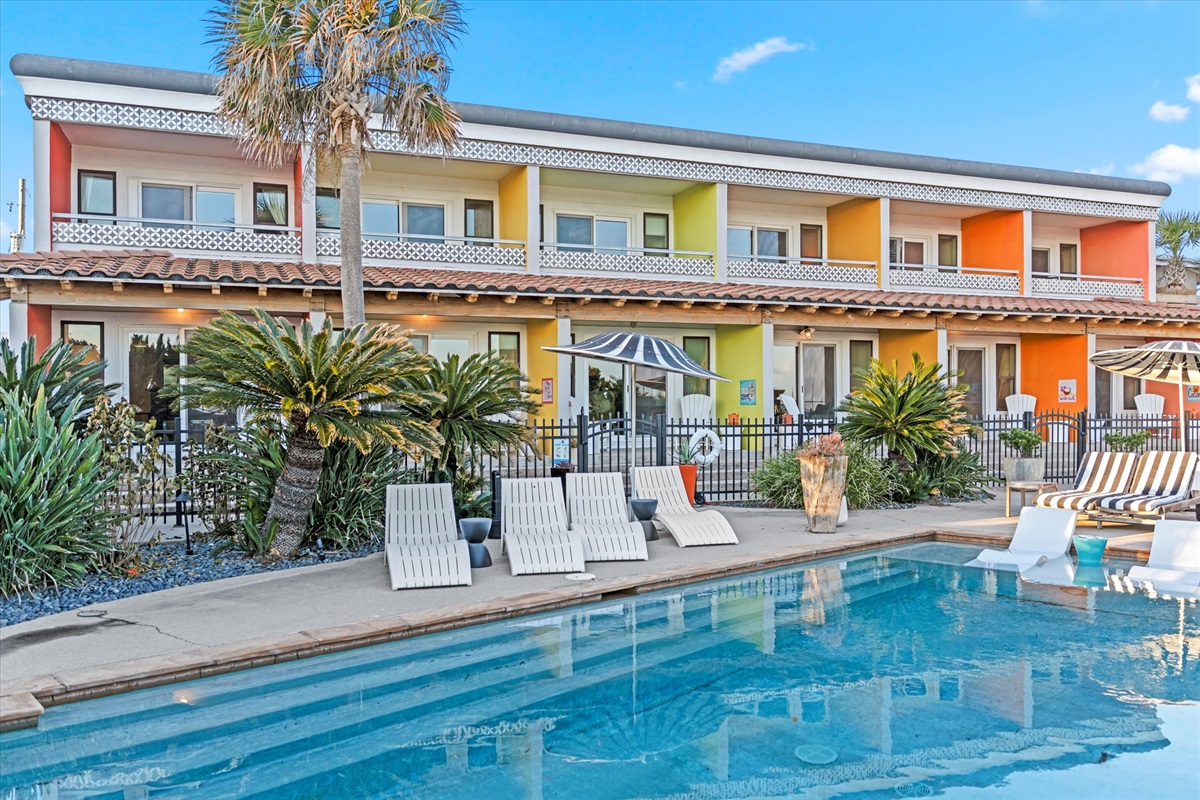 bc3844f755704317a2ec32c8ceda0b56 Large | Beachhouse | Texas | TX | Vacation Homes | Galveston | Crystal Beach | Kokomo | Breezy Days | Beachfront Elegance | Sunrise Serenity | Southern Sands Property Management, LLC