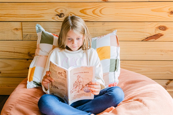 Kid's nook for napping and reading