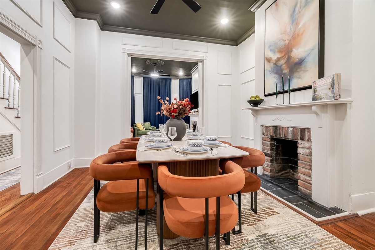 Dining Area - 4