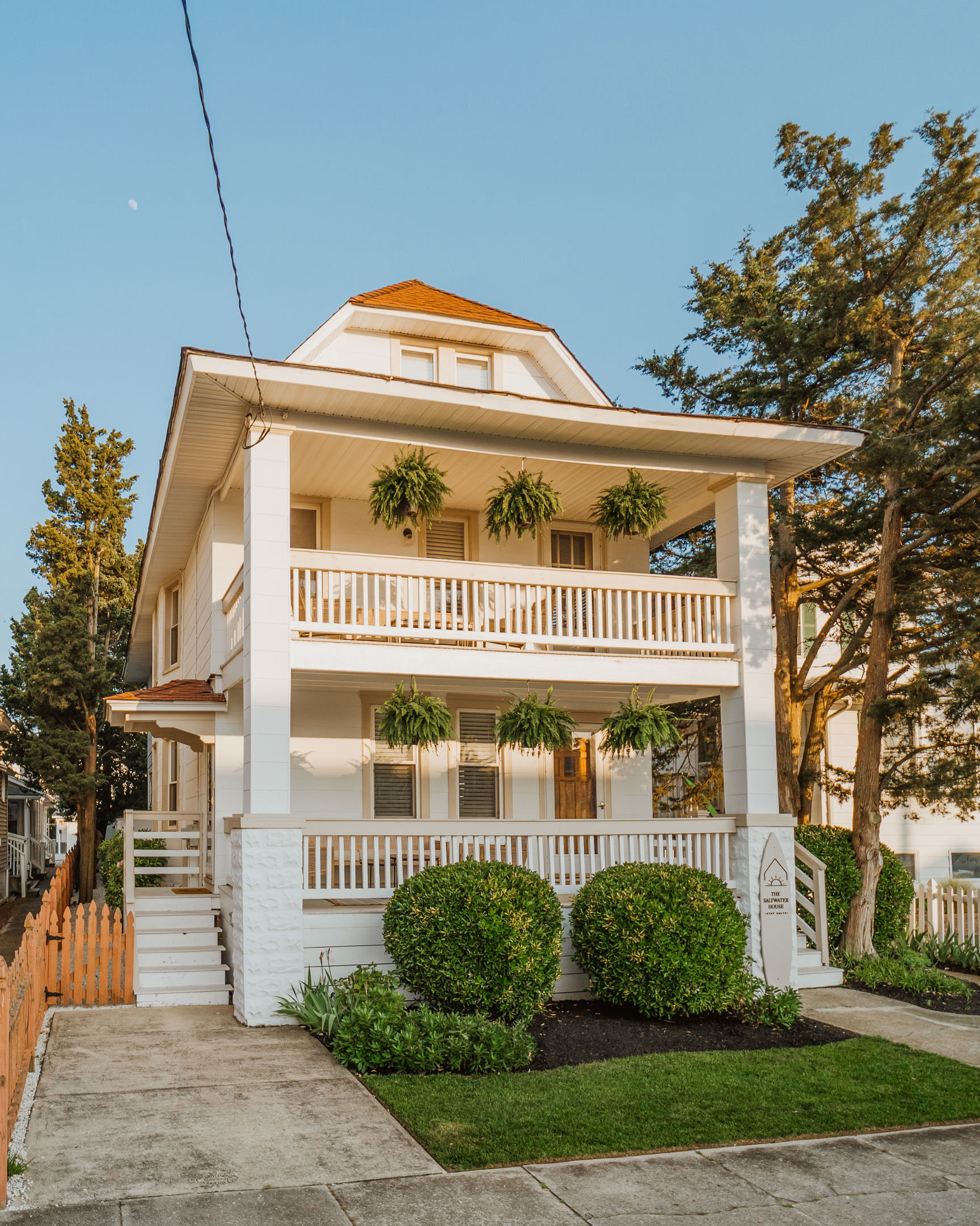 Front Facade View
