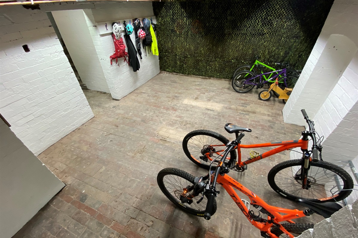 Cycle store