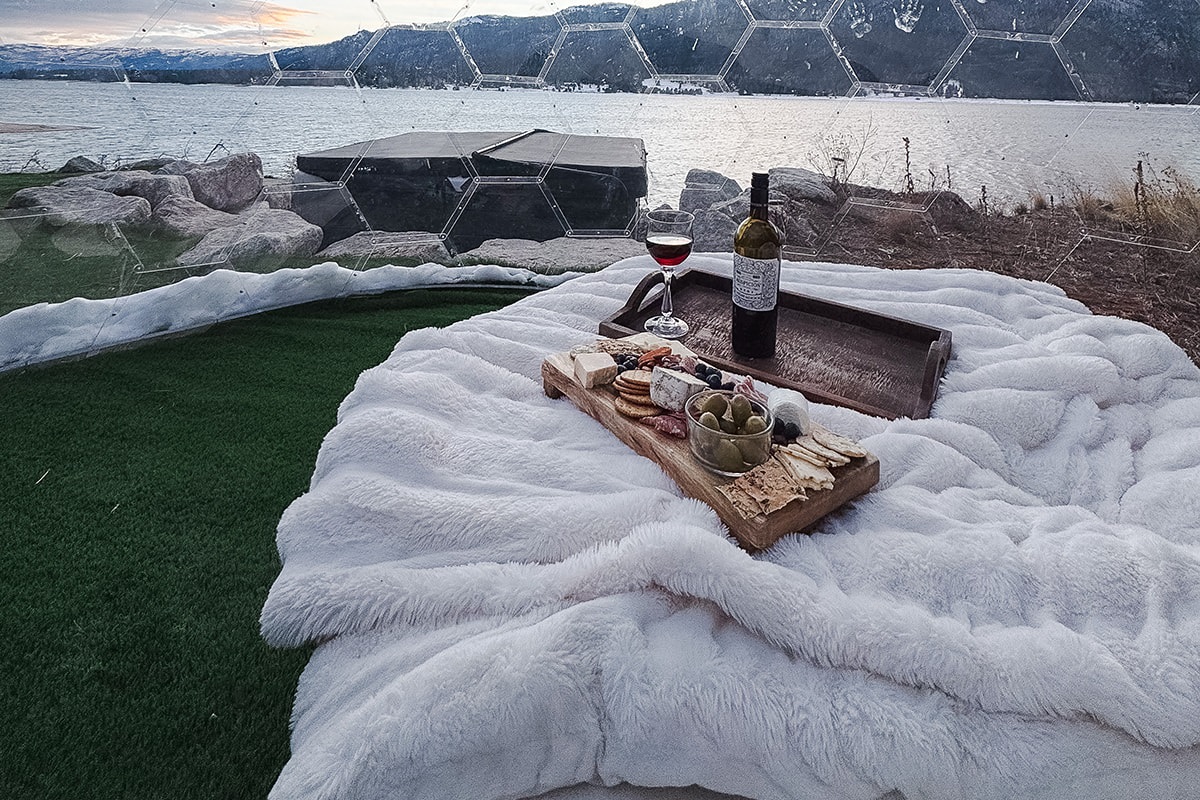 Unforgettable moments are created here with cozy blankets and good wine.