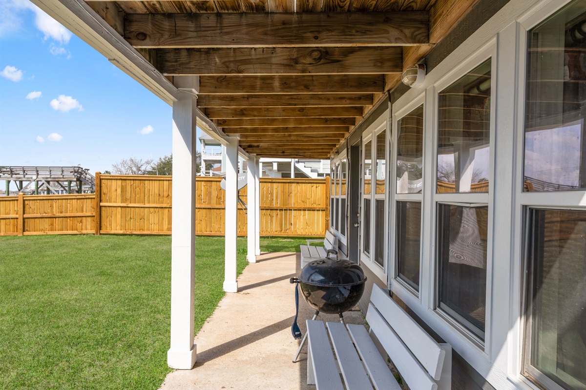 Ground level porch