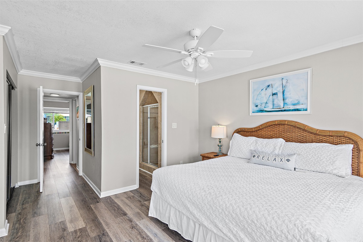 Spacious Master Bedroom with King Bed, Updated Bathroom with Walk in Shower, BIG Gulf Views, Private Balcony, Smart TV - Costa Del Sol A10