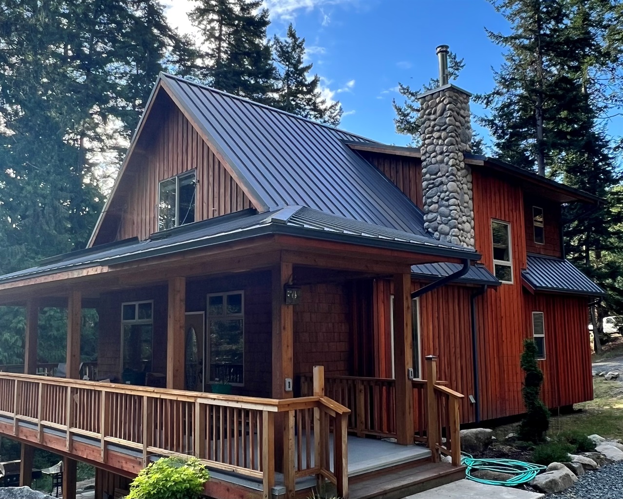 Beautiful Meadow Lodge located at the end of its own private drive.  Forest views surround this house and can be enjoyed on large wraparound deck.
