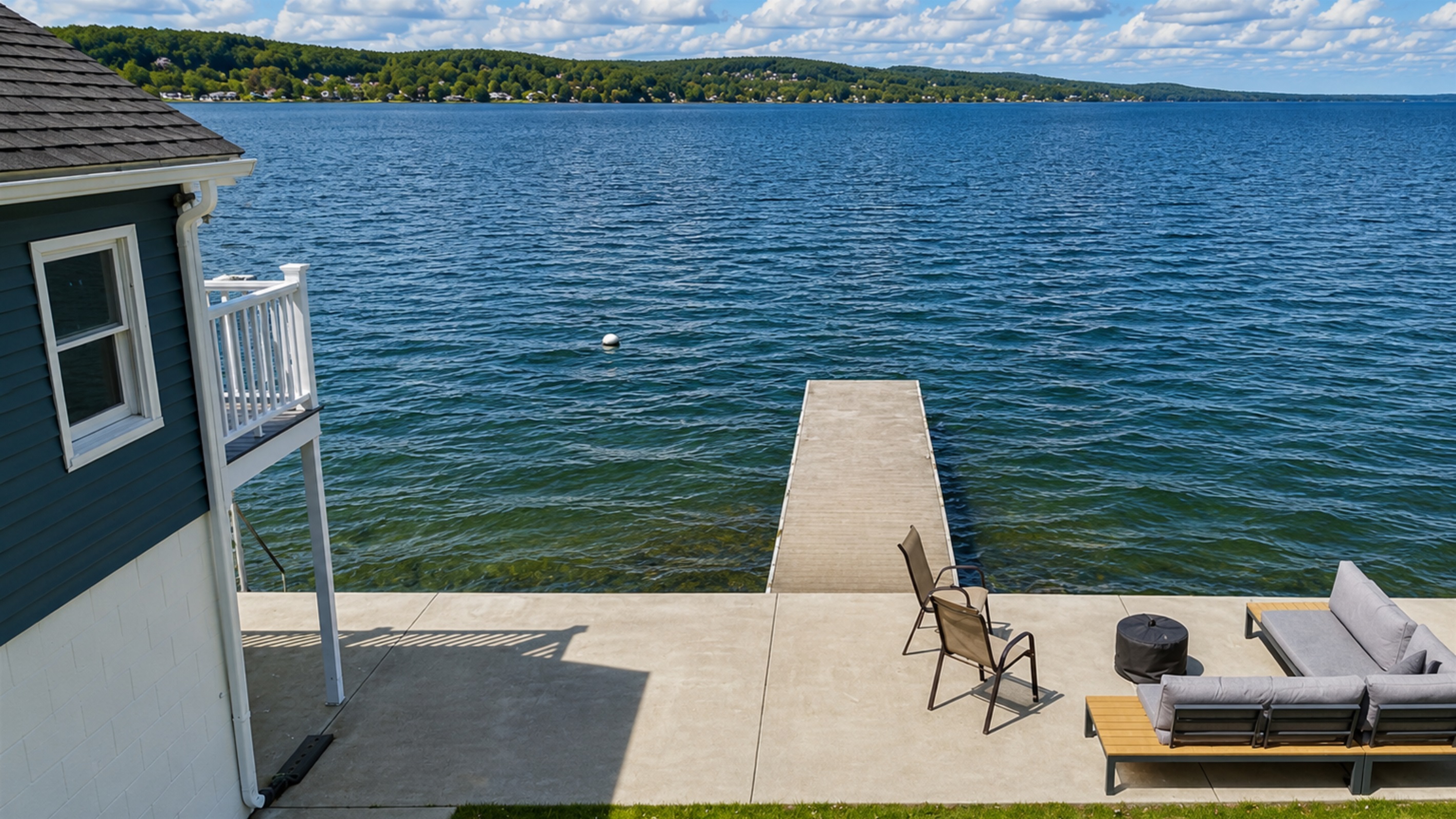 Wake up to stunning lakefront views and enjoy direct access to the water from your private dock—perfect for morning coffee or sunset lounging. 🌅🚤🪑