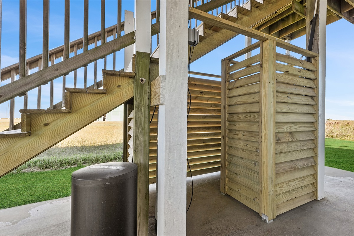 An outdoor shower allows you and your guests to rinse off without interrupting your day.