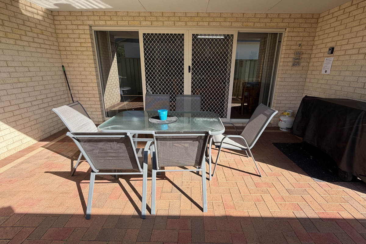 Outdoor Dining in Alfresco