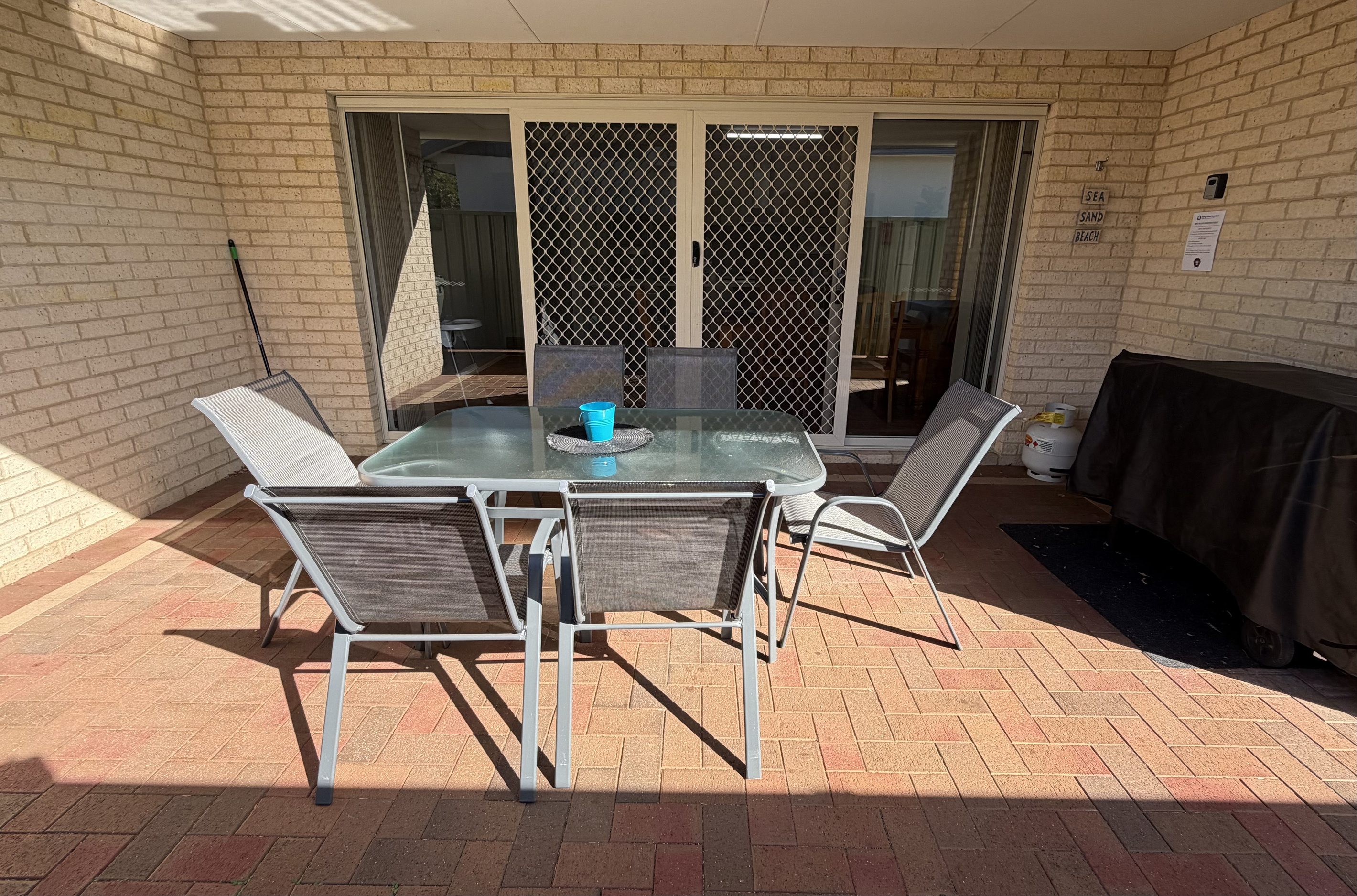 Outdoor Dining in Alfresco