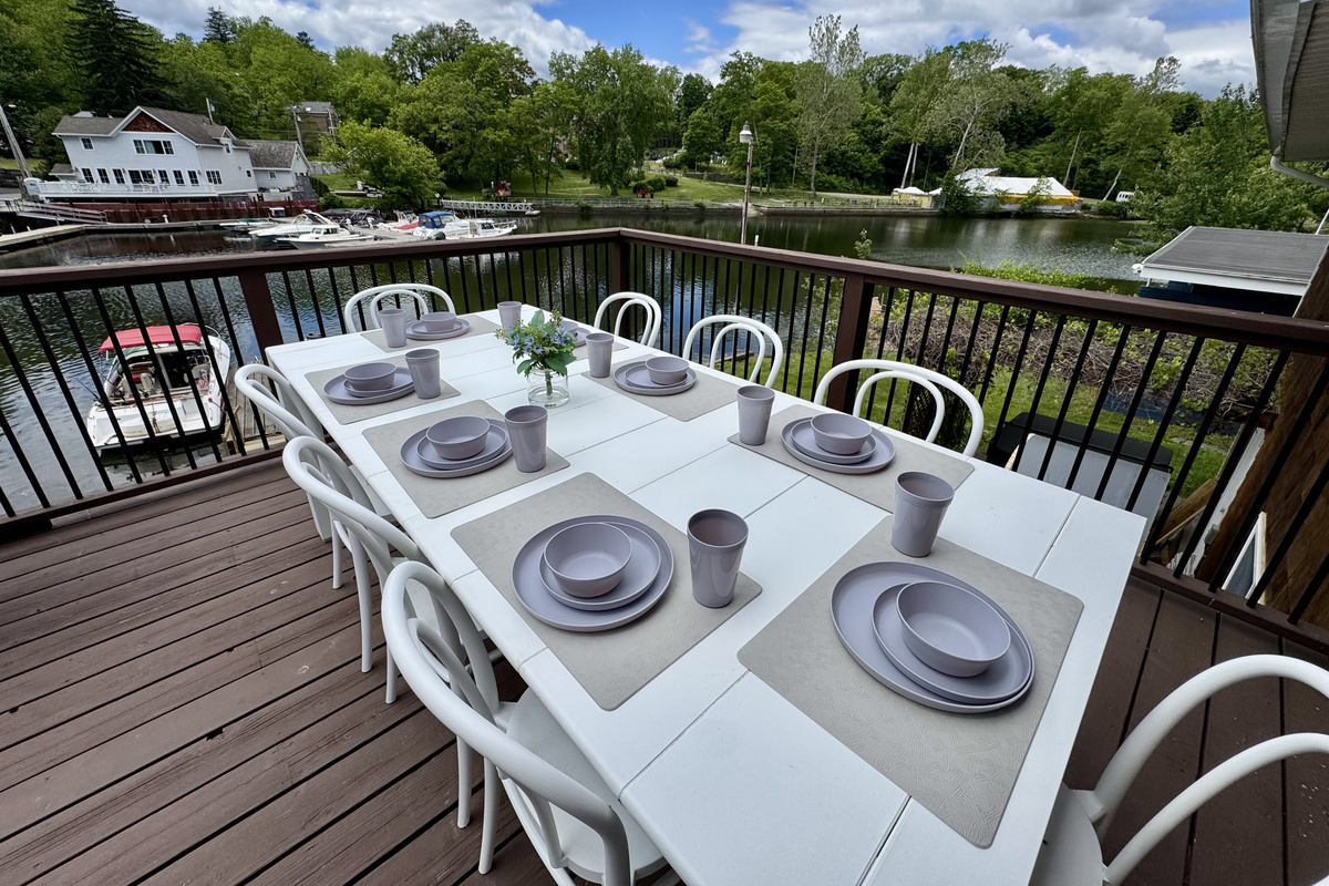 Waterfront dining deck overlooking the Esopus Creek