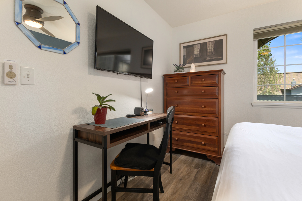 Bedroom 2 | Kingsize Bed | Study Table | Smart Tv