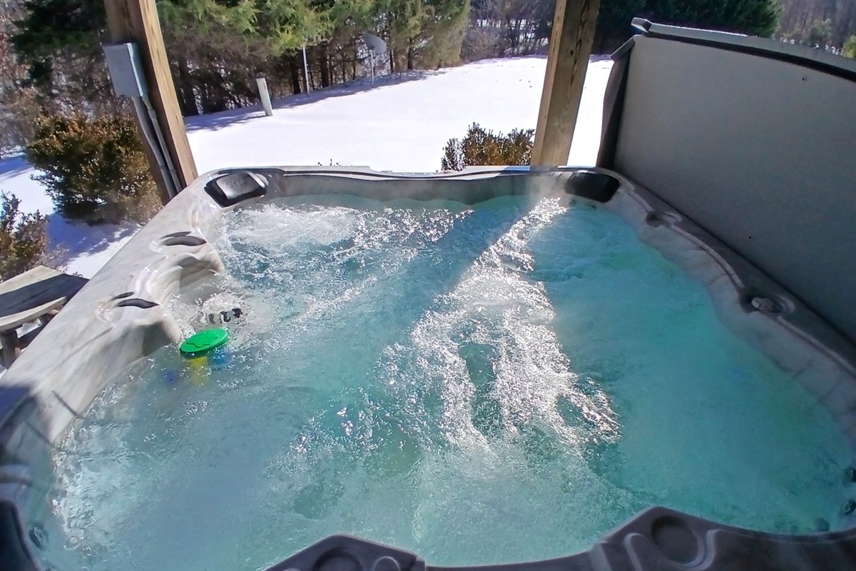 Brand new hot tub added in 2026, winter pic!