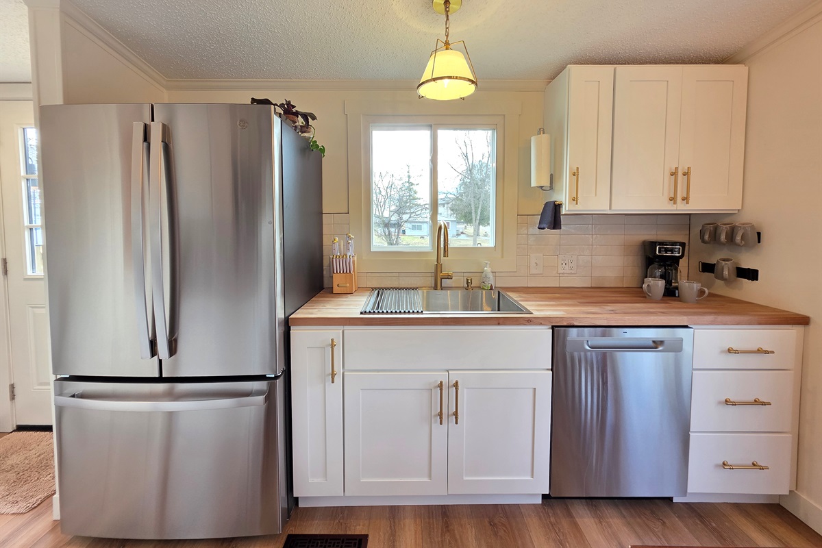 Kitchen with Diswasher
