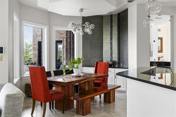 Informal dining space, seats 8.