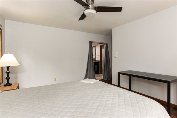 Charming 4-Bedroom Retreat Near Notre Dame, photo 16