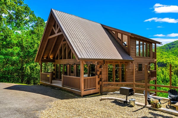 Mountain views, a fire pit, and a grill area make the semi-private driveway the perfect spot to start your getaway.