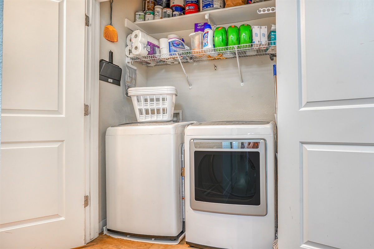 bcf87940045e45ac937c1b46ef3f4dc5 Large | Beachhouse | Texas | TX | Vacation Homes | Galveston | Crystal Beach | Kokomo | Breezy Days | Beachfront Elegance | Sunrise Serenity | Southern Sands Property Management, LLC
