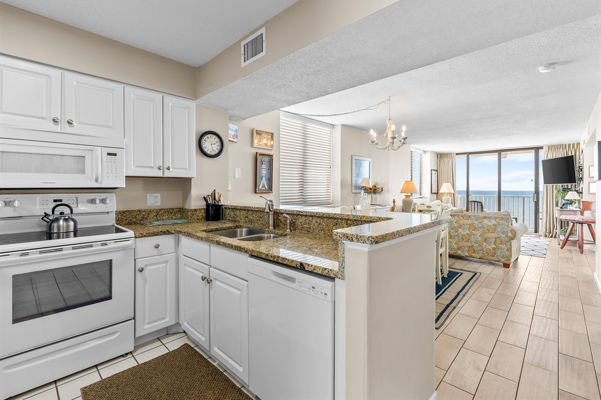 Full-Sized Kitchen