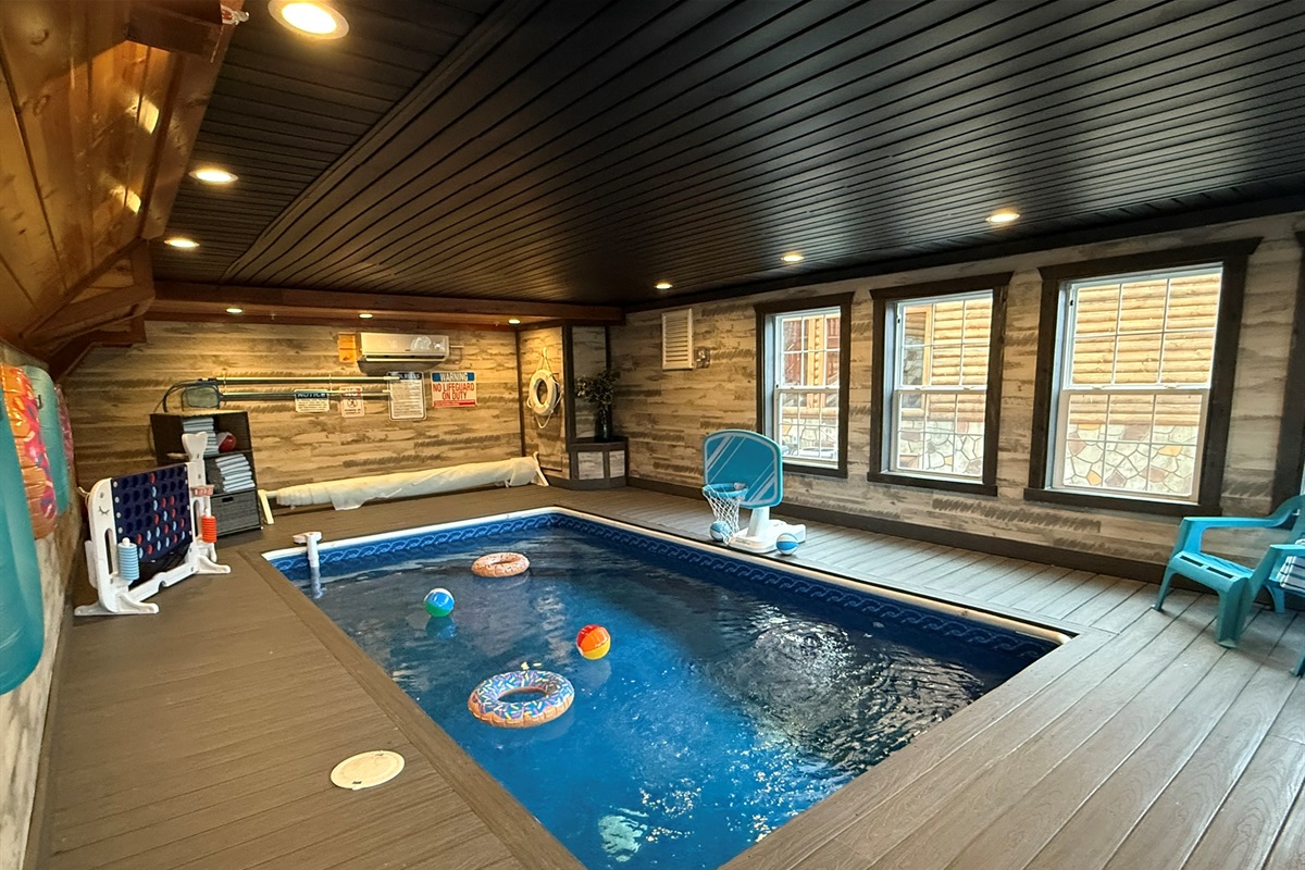 Spacious and family-friendly, our large 18′ x 10′ indoor pool gives everyone room to play, float, and enjoy splish-splash fun throughout your stay